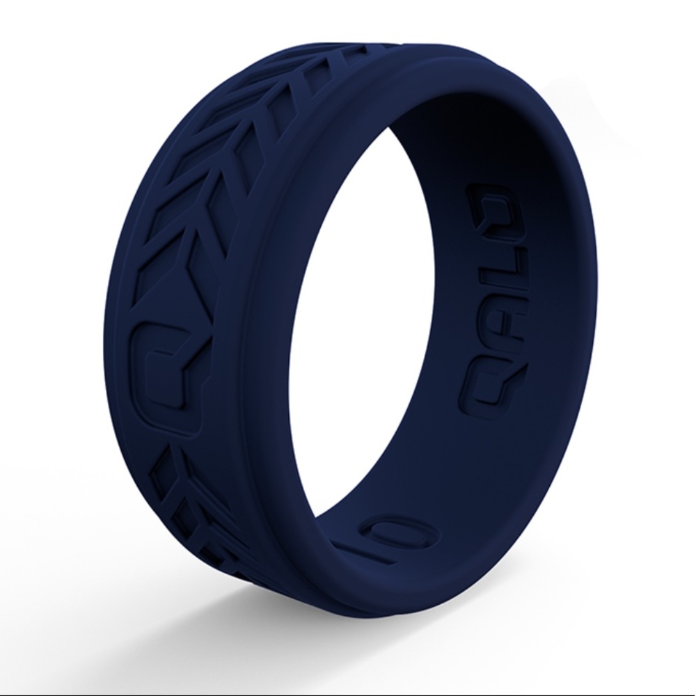 NWOT QALO MEN'S CHEVRON SILICONE RING Size 8